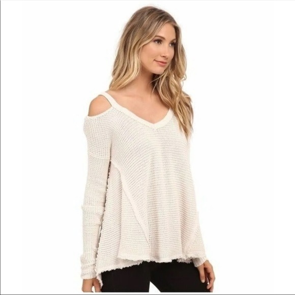 Free People Moonshine Cold Shoulder sweater SIZE M - Picture 2 of 5